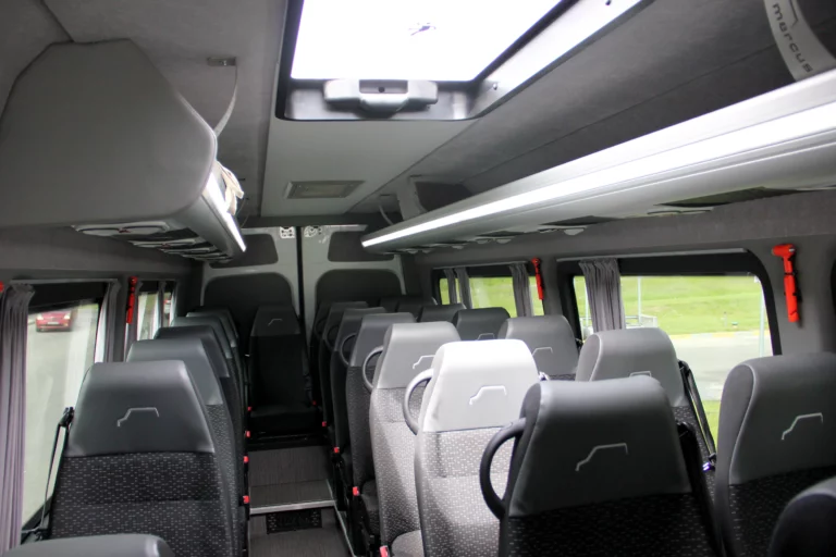 Mikroautobusų nuoma 27 vietų kaina