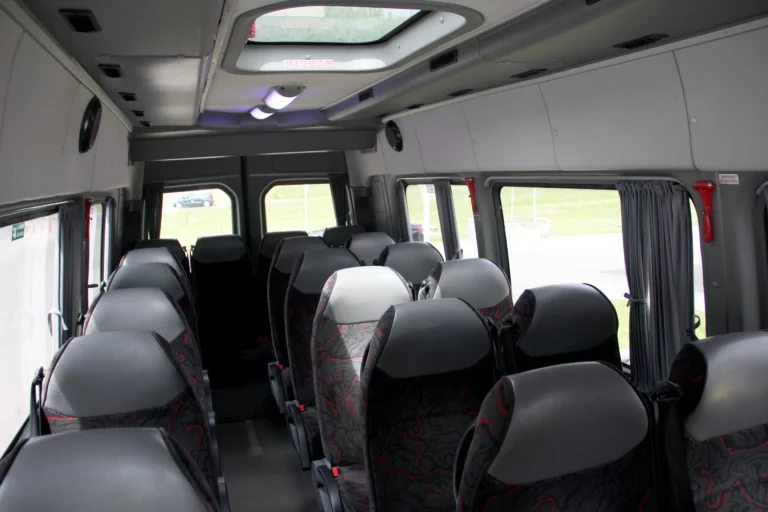 Mikroautobusų nuoma 23 vietų kaina