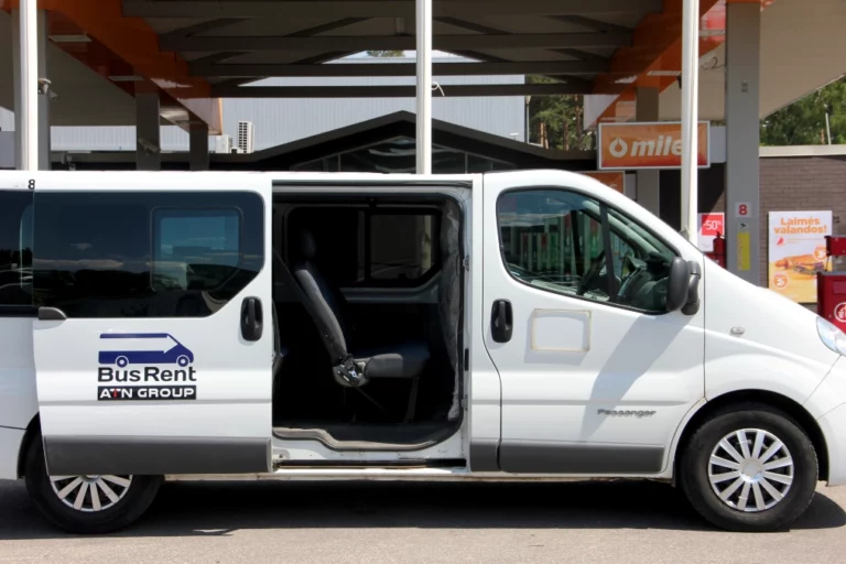 8 vietų mikroautobusas