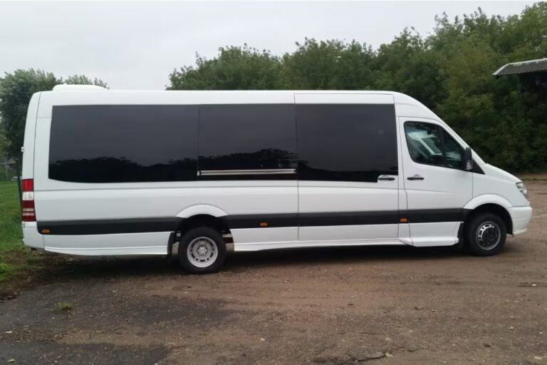 30 vietų mikroautobuso nuoma