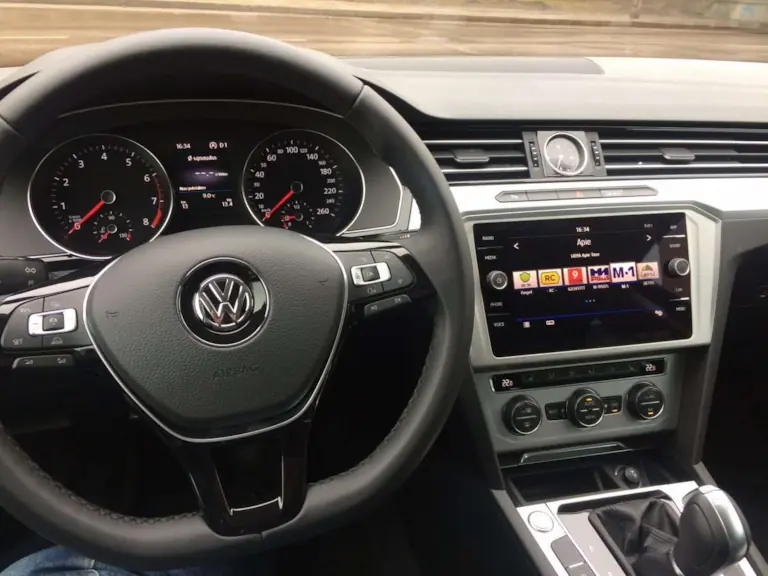 Automobilių nuoma Vilniuje 9 vietų